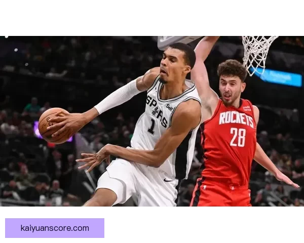 文班亚马统治攻防砍下26分14篮板马刺三人20加狂胜热火迎来六连胜